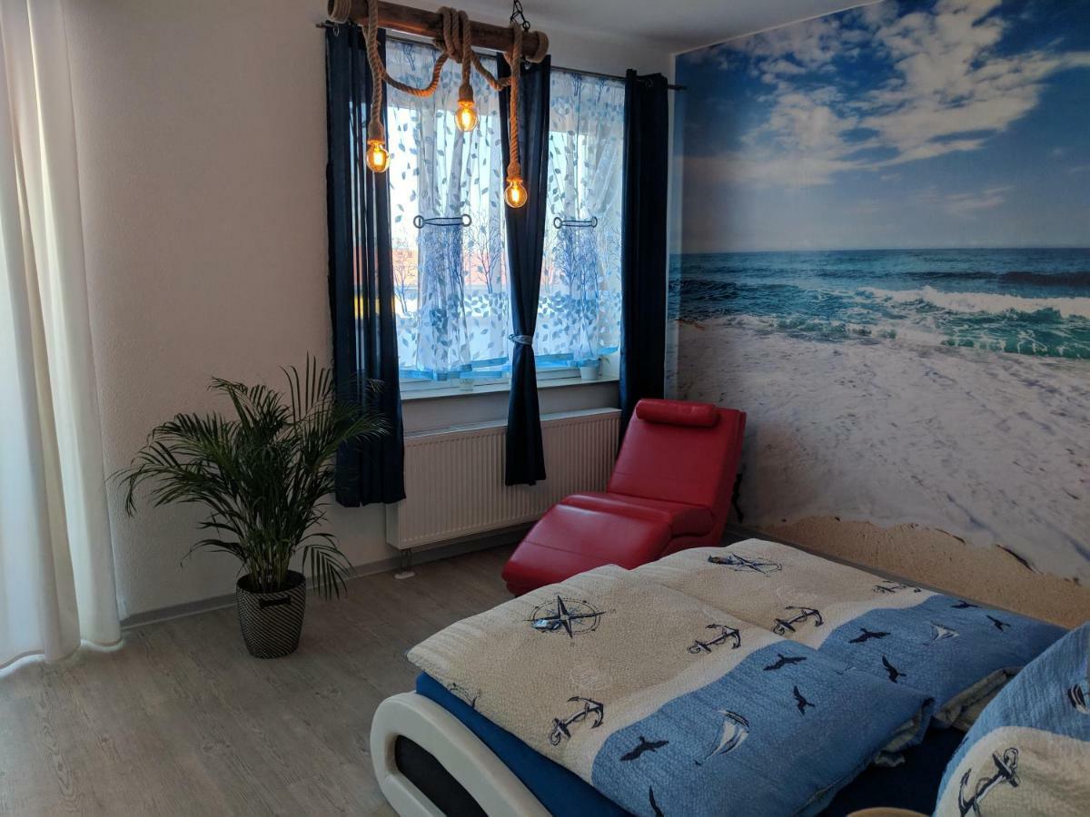 Cafe & Mehr Hotel Хале Екстериор снимка